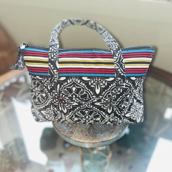 🌹🌻Vera Bradley🌻🌹- Retired Pattern-Barcelona- Small Purse/Bag - Picture 6 of 14